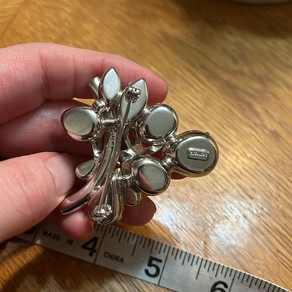 Vintage Eisenberg Brooch - Picture 4 of 4